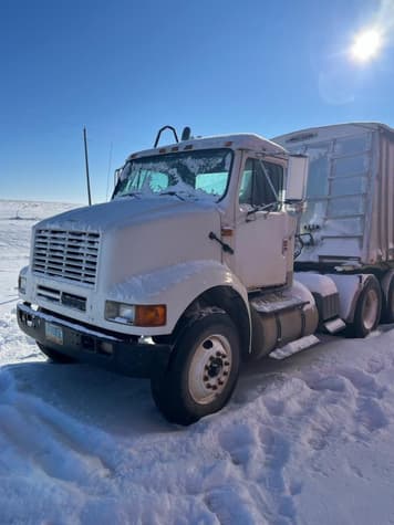 Main image International 8100